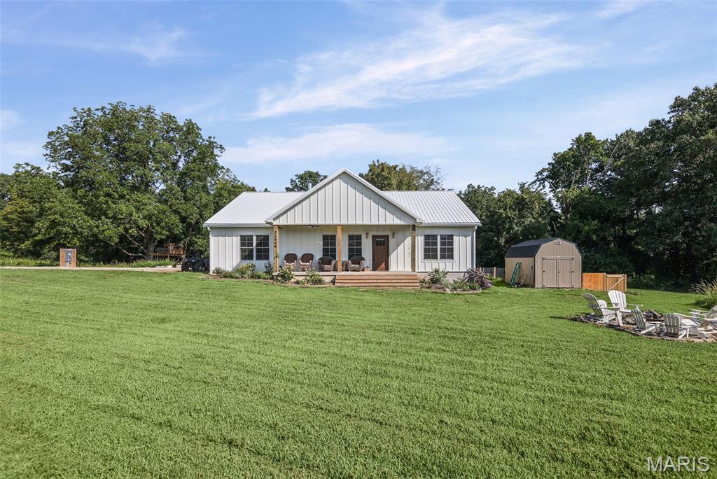 Photo of 26068 Elsah Hills Drive Dow IL 62022