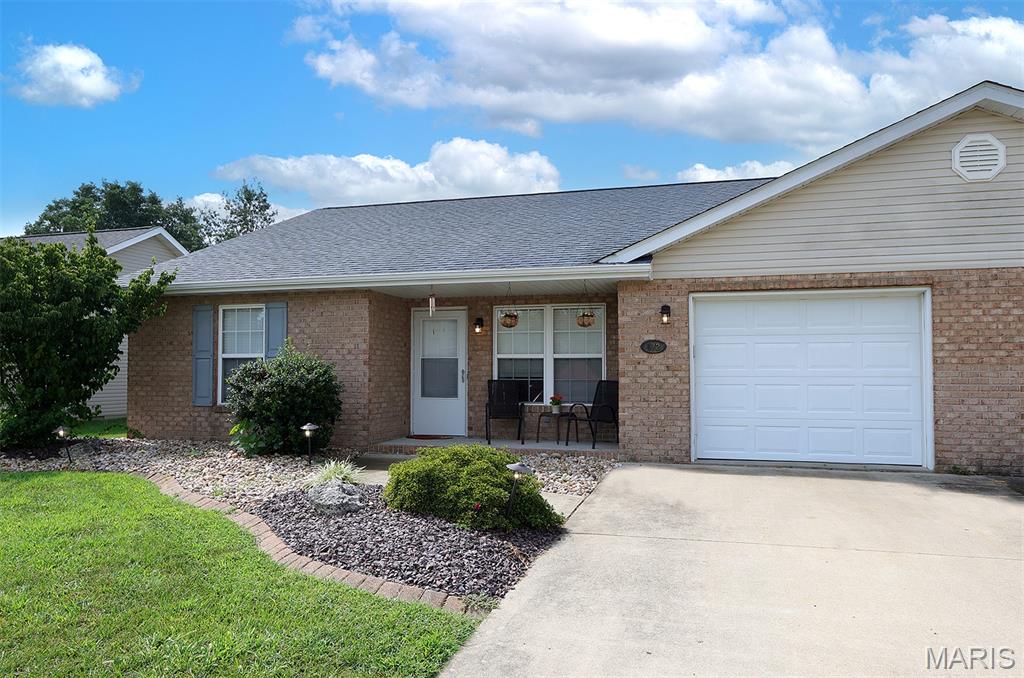 Photo of 672 W 1ST Street W Aviston IL 62216
