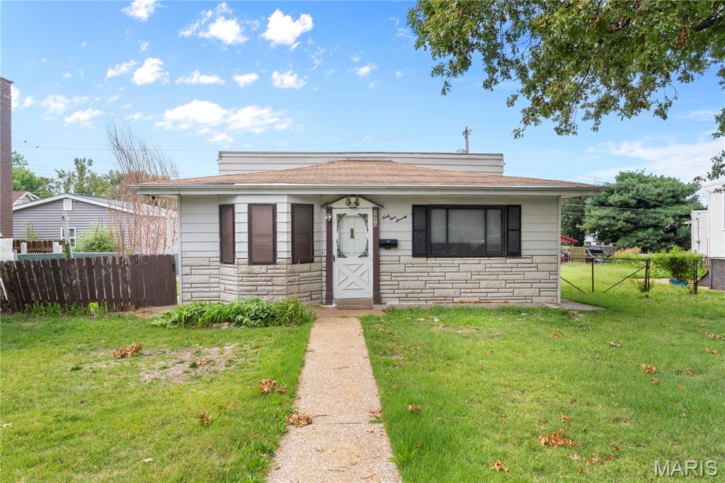 Photo of 4970 Quincy Street St Louis MO 63109