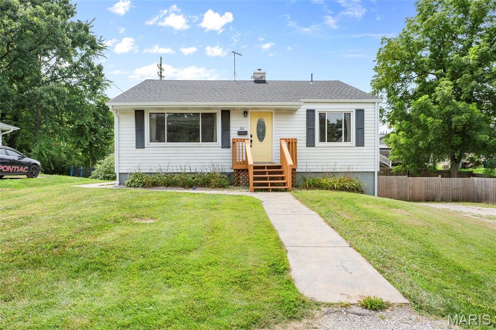 Photo of 310 Kenny Street Bethalto IL 62010