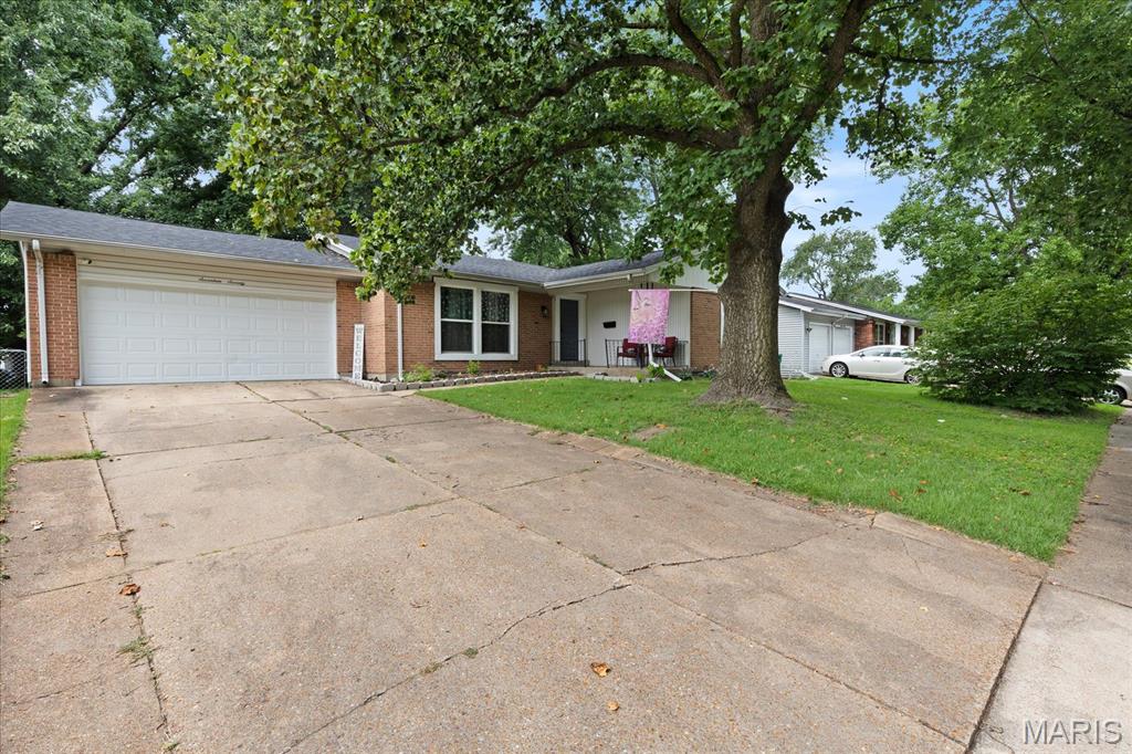 Photo of 1770 Keeven Lane Florissant MO 63031