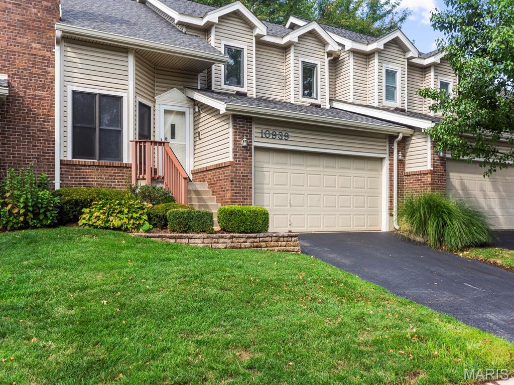 Photo of 10939 Vauxhall Drive Creve Coeur MO 63146