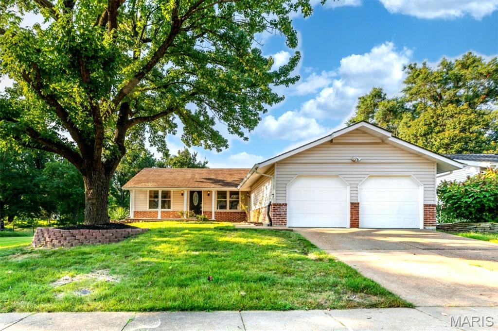 Photo of 12732 Glenage Drive Maryland Heights MO 63043