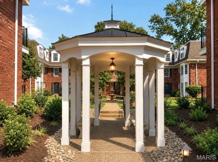 Photo of 528 N Kirkwood Road #3B Kirkwood MO 63122