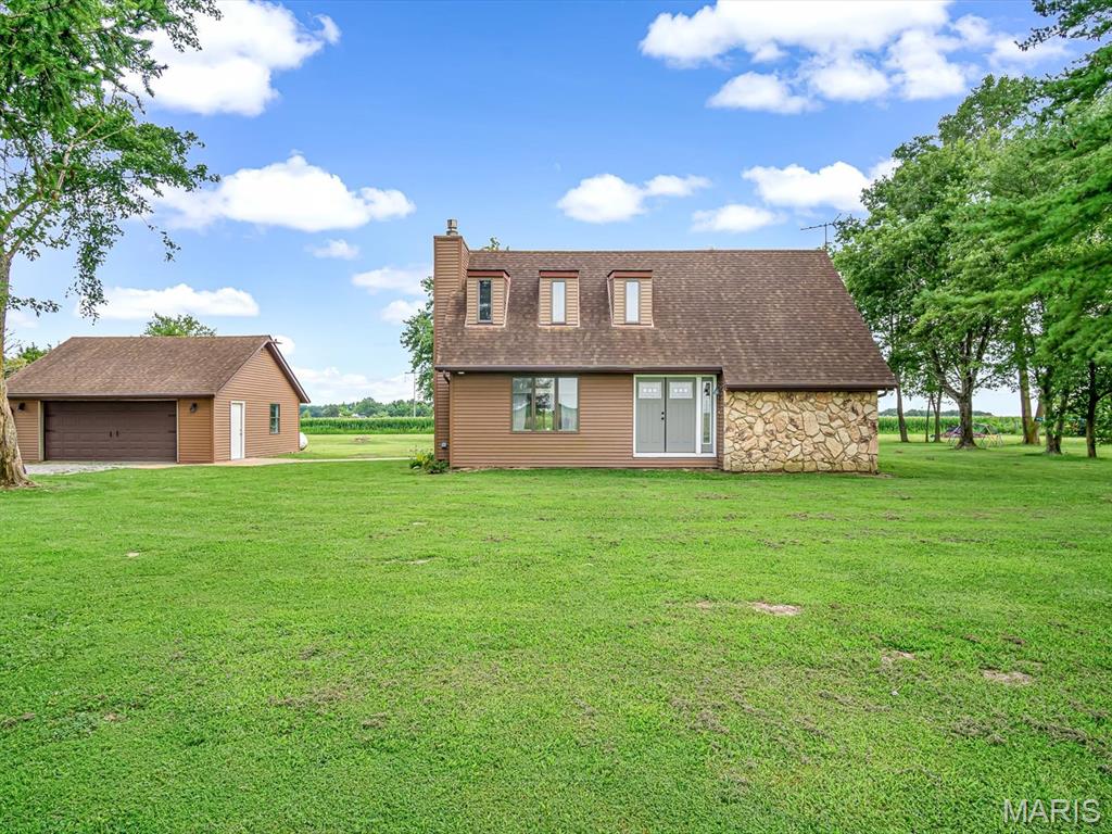 Photo of 10024 Karch Road Mascoutah IL 62258