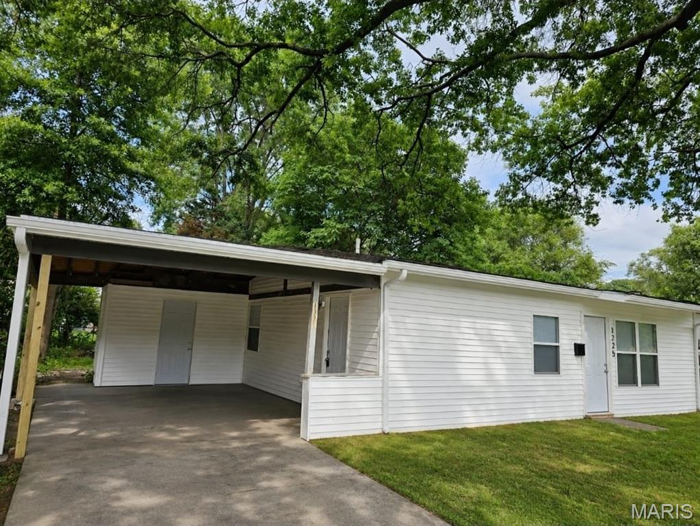 Photo of 1225 St Stephens Cahokia IL 62206