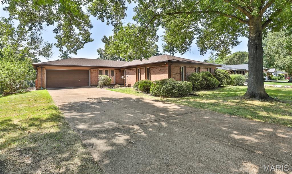 Photo of 208 Fawn Meadows Drive Ballwin MO 63011