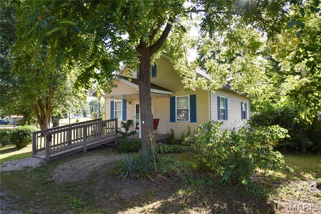 Photo of 101 Mor Street Wilsonville IL 62093