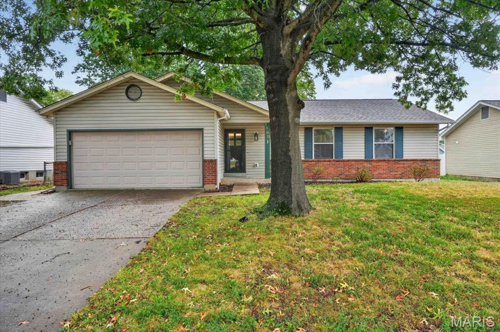 Photo of 1688 Knightwood Lane O'Fallon MO 63366