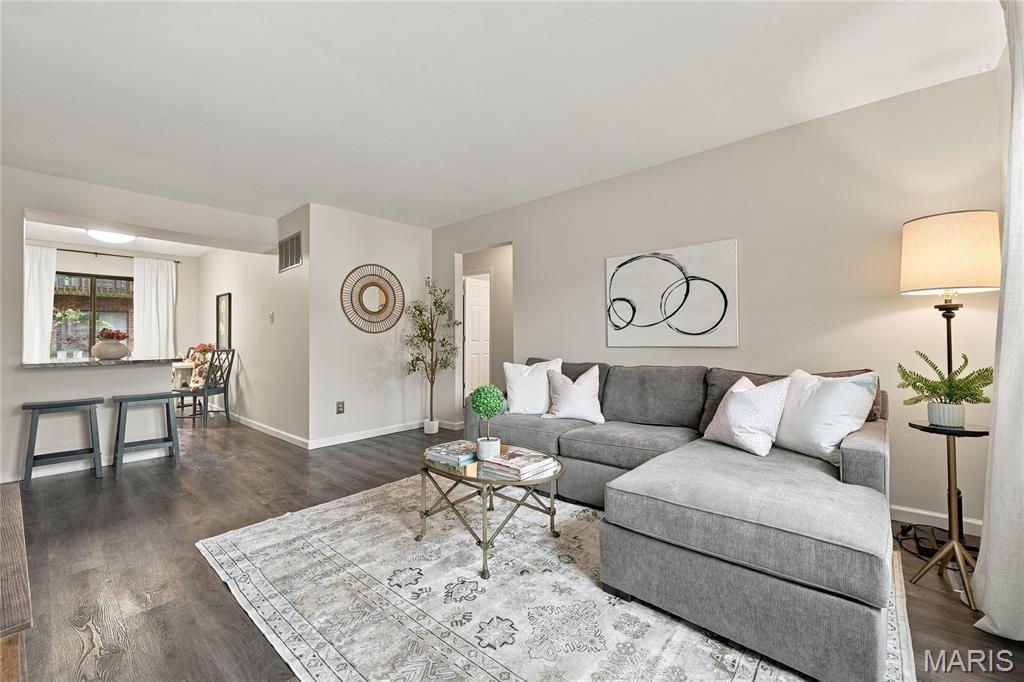 Photo of 439 S Clay Avenue #4 Kirkwood MO 63122