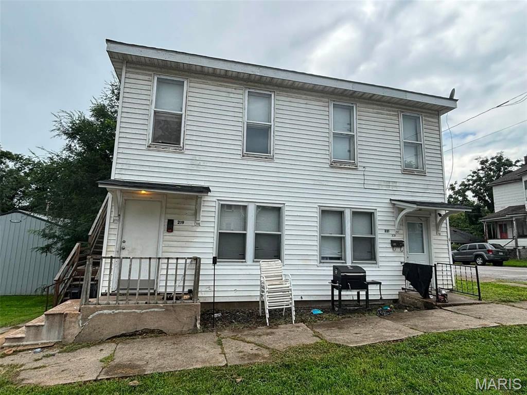 Photo of 219-221 N 7th Street Hannibal MO 63401