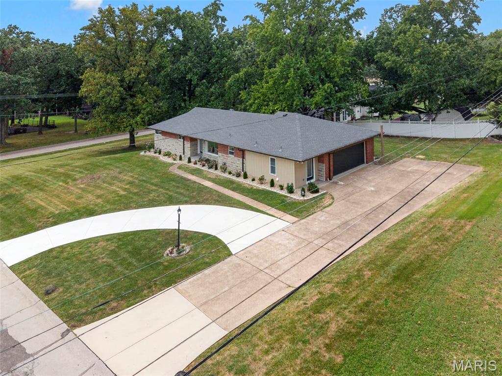 Photo of 2 Dorclin Lane St Louis MO 63128