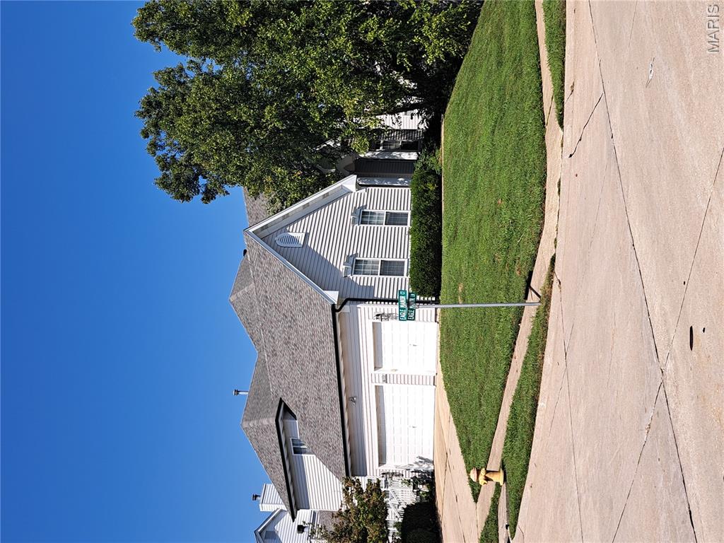 Photo of 14001 Eagle Manor Court Chesterfield MO 63017