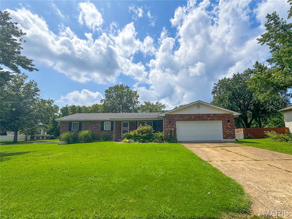 Photo of 439 Shenandoah Drive Farmington MO 63640