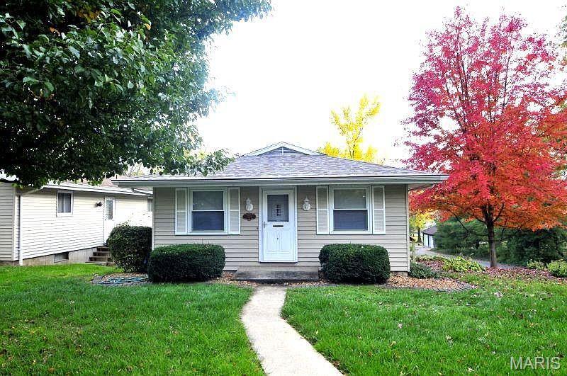 Photo of 524 Phillipena Street Edwardsville IL 62025