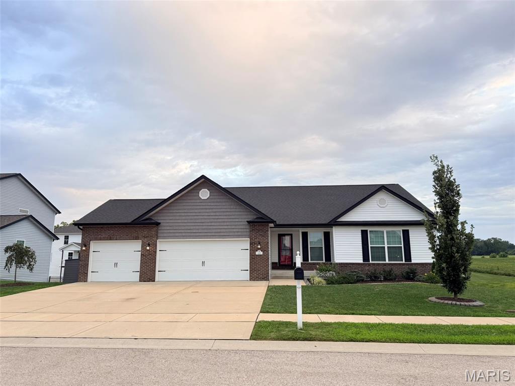 Photo of 625 Monarch Drive O'Fallon IL 62269