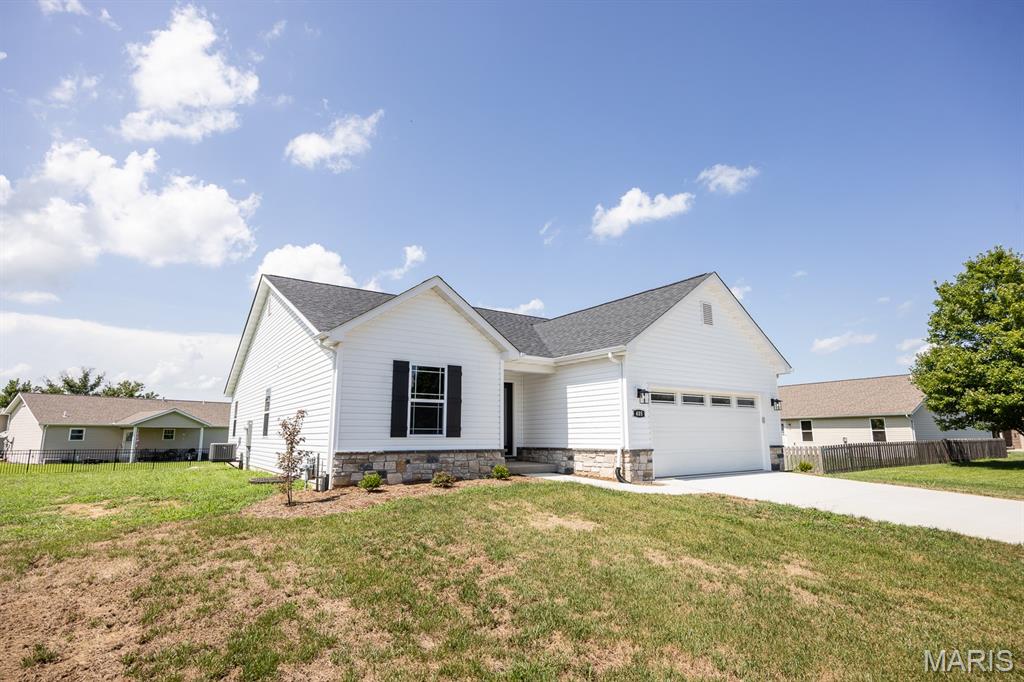 Photo of 10908 Fallowfield Drive Lebanon IL 62254