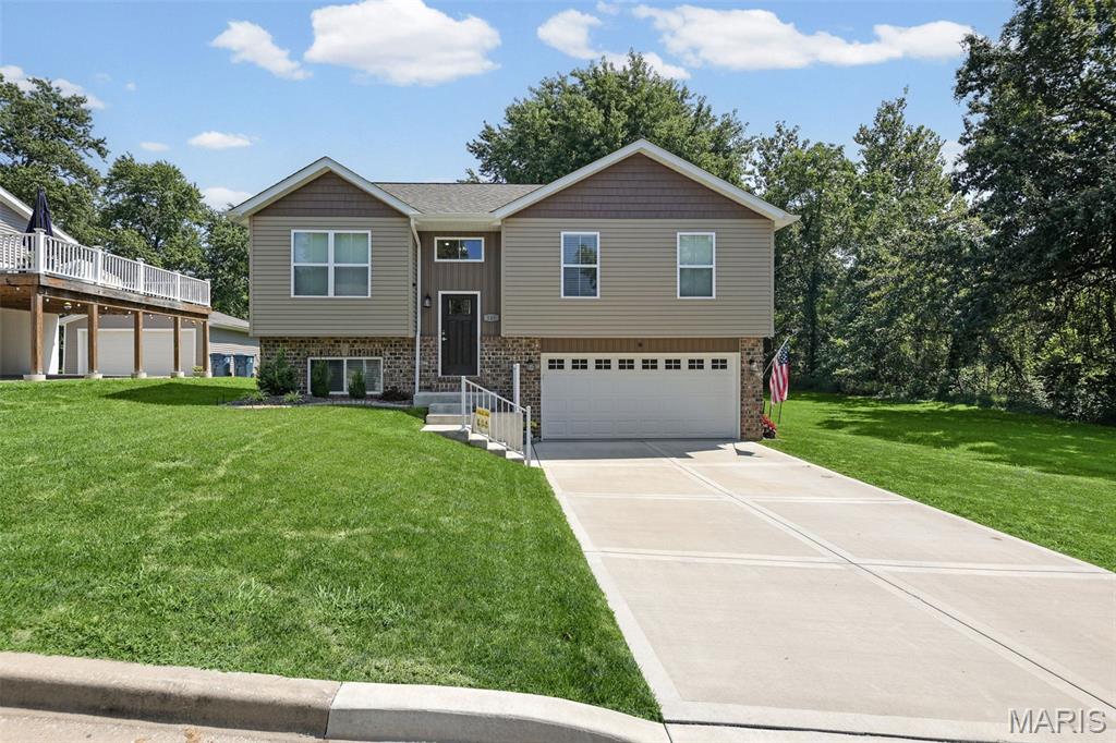 Photo of 245 Madison Avenue Glen Carbon IL 62034