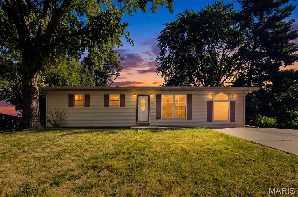 Photo of 320 View Point Lane Lane Lake St Louis MO 63367
