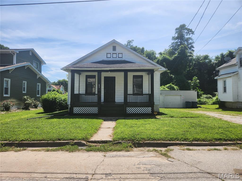 Photo of 411 Augusta Street Alton IL 62002
