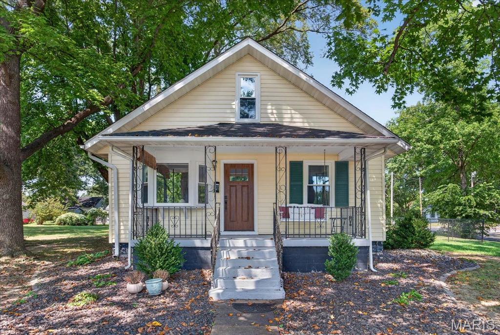 Photo of 411 Livingston Street Carlyle IL 62231