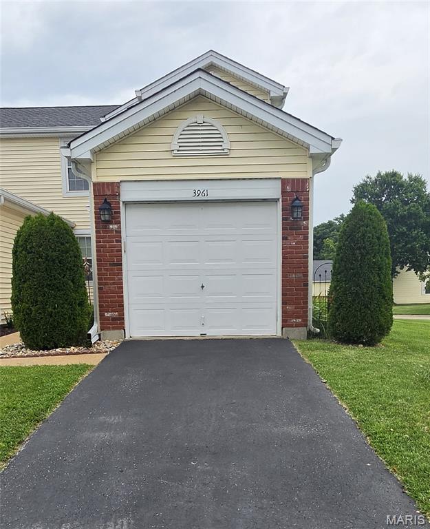 Photo of 3961 Grand National Drive Florissant MO 63034