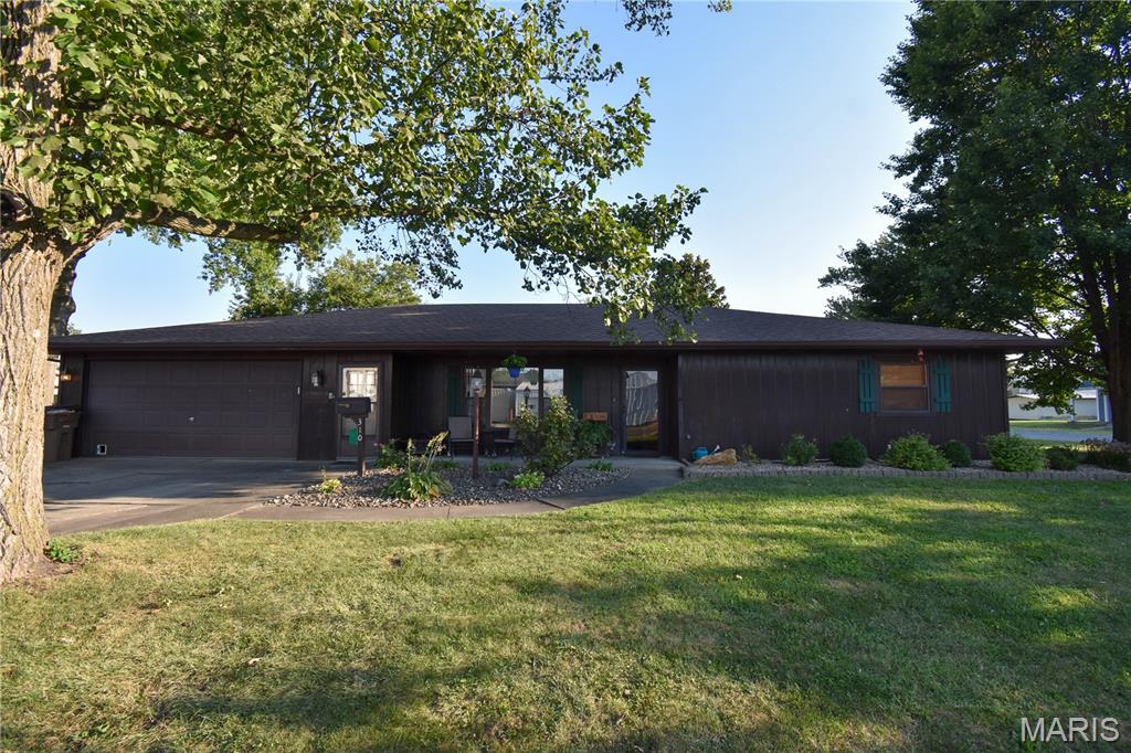 Photo of 310 W Mill Street Staunton IL 62088
