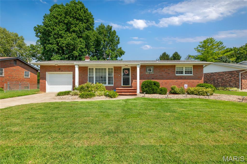 Photo of 326 Crestview Wood River IL 62095