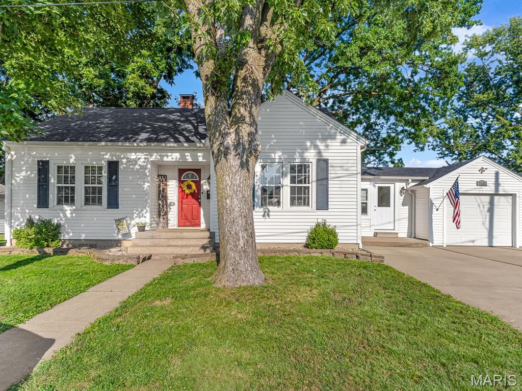Photo of 110 S Taylor Street Red Bud IL 62278