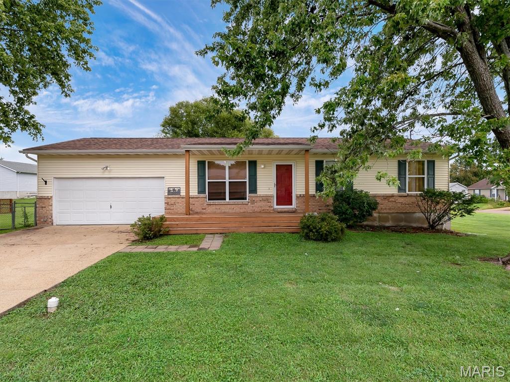 Photo of 610 Falcon Drive Sullivan MO 63080
