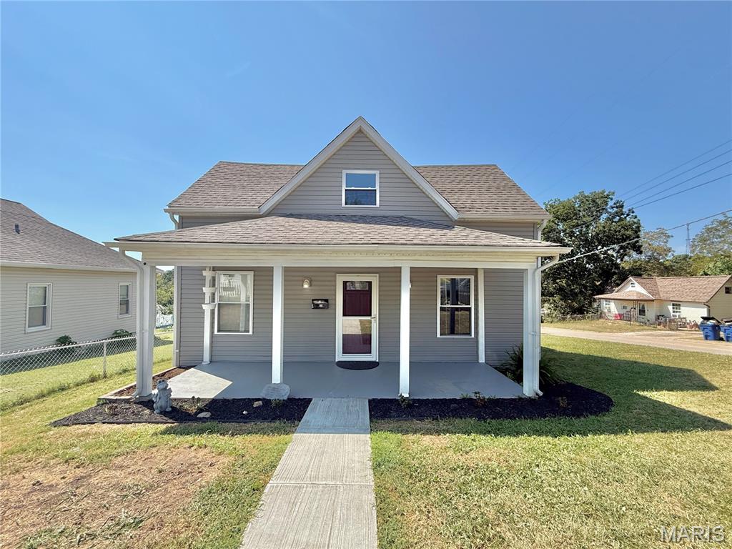 Photo of 819 Stewart Street De Soto MO 63020