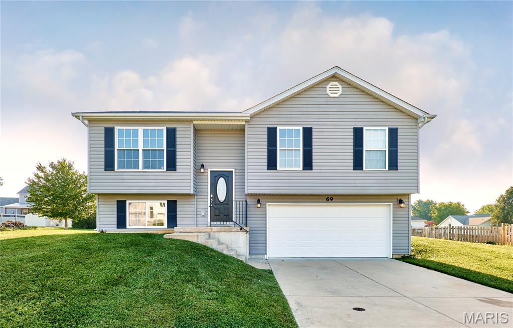 Photo of 69 Matt Joyce Court Warrenton MO 63383