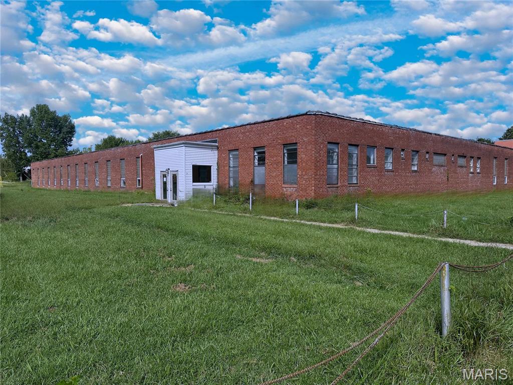Photo of 321 E Hardy Street St James MO 65559