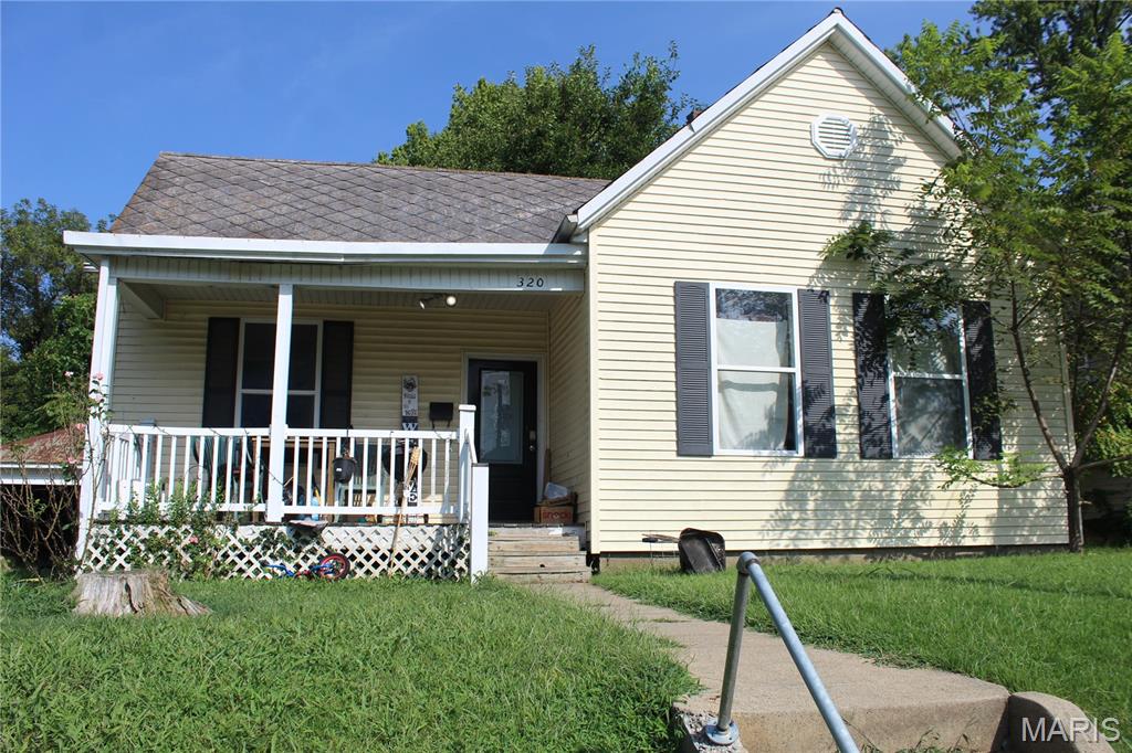 Photo of 320 N Fountain Street Cape Girardeau MO 63701