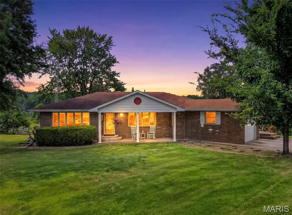 Photo of 14524 Pike 277 Louisiana MO 63353