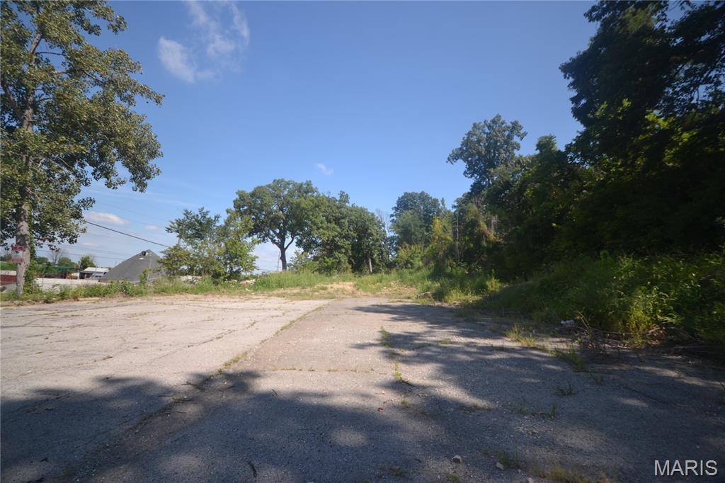 Photo of 308 Old State Route 3 Columbia IL 62236