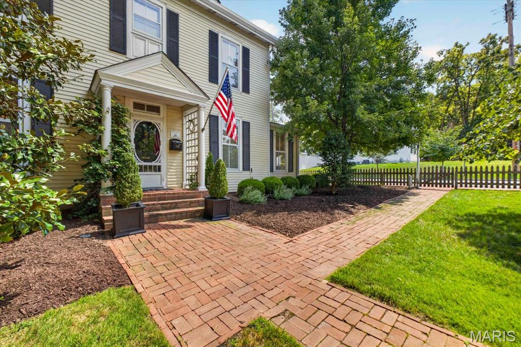 Photo of 428 N Taylor Avenue Kirkwood MO 63122