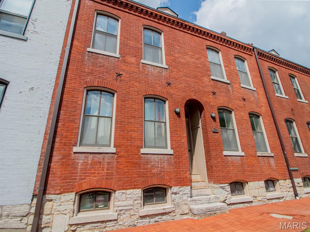 Photo of 2009 S 11th Street St Louis MO 63104