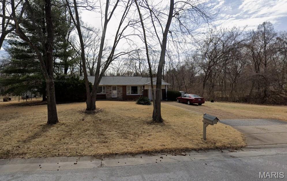 Photo of 444 Essen Lane Ballwin MO 63021