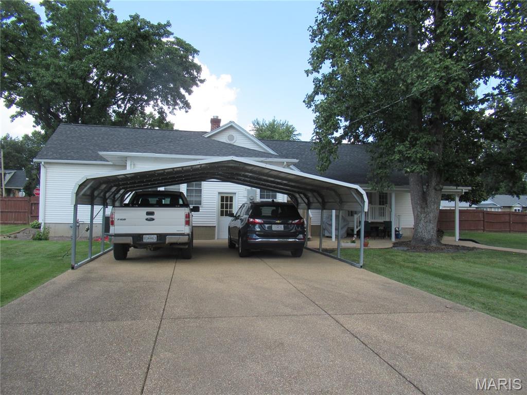 Photo of 230 Maple Street Sullivan MO 63080