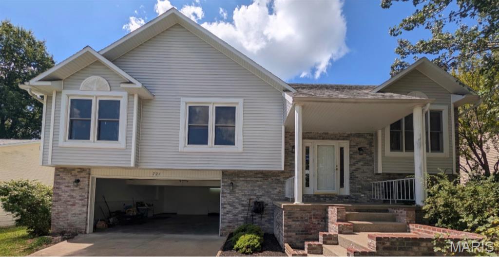 Photo of 721 Wedge Lane Jackson MO 63755