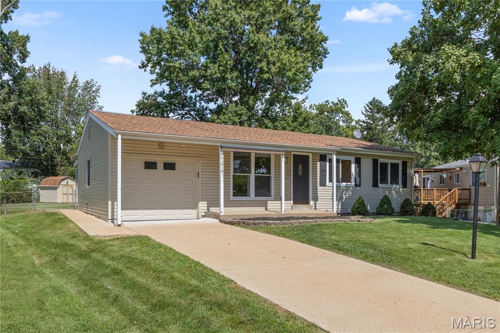 Photo of 11919 Holly Brook Drive Maryland Heights MO 63043