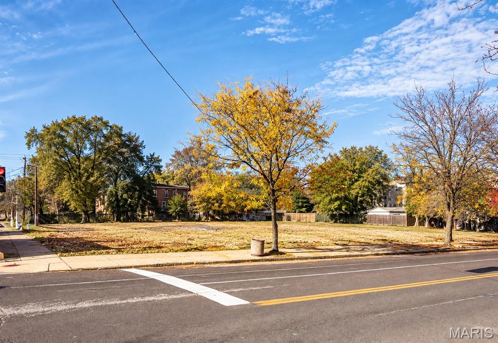 Photo of 7121 S Broadway St Louis MO 63111