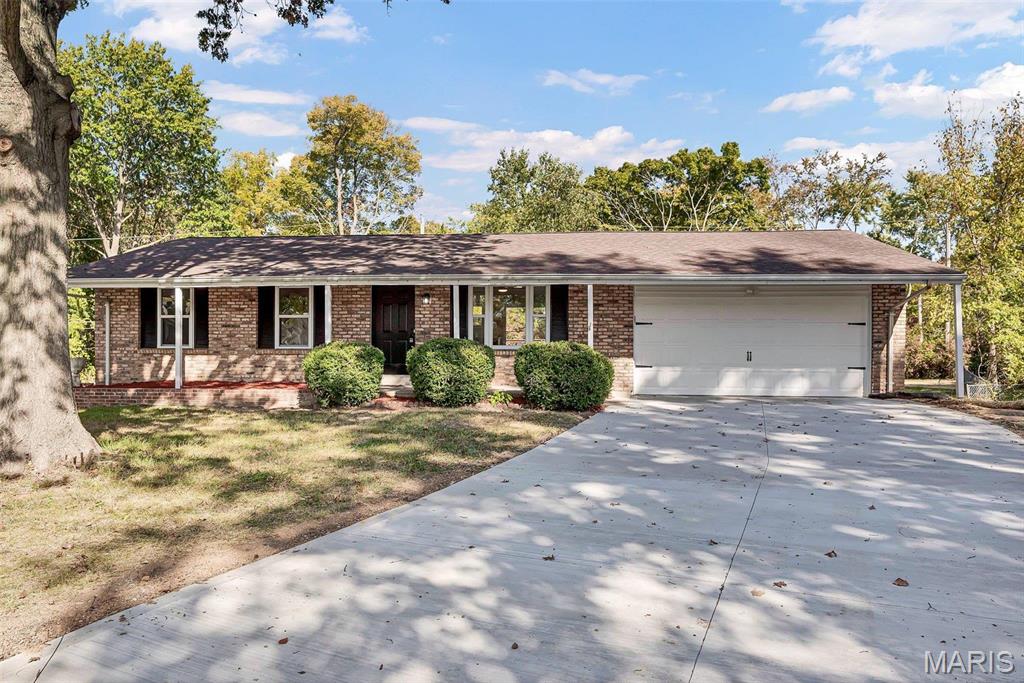 Photo of 23 Johnnie Drive Drive St Charles MO 63304