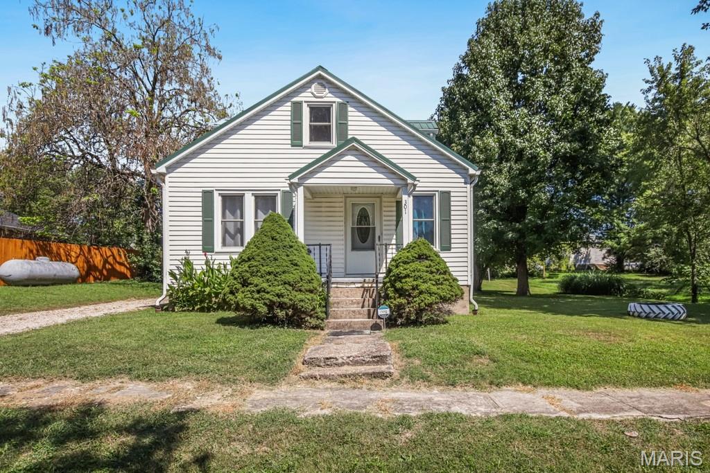 Photo of 301 Red Oak Avenue Rosebud MO 63091