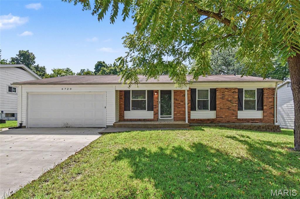 Photo of 6720 Foxbend Court Florissant MO 63033