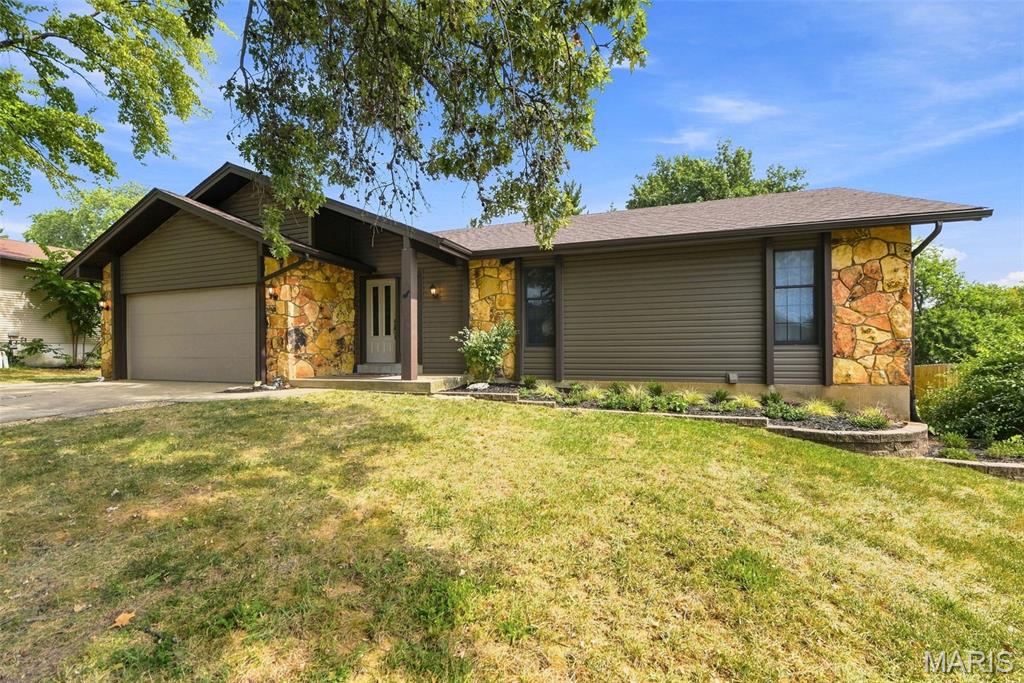 Photo of 8 Ardwick Drive St Peters MO 63376
