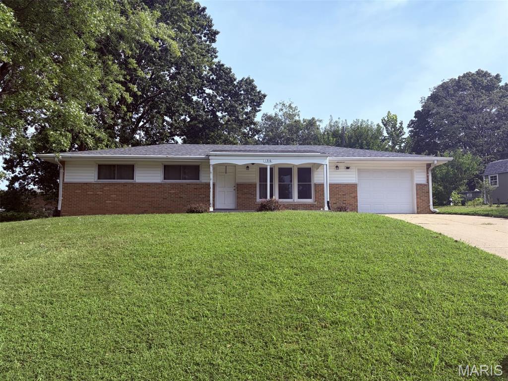 Photo of 1316 Clearview Drive St Charles MO 63303