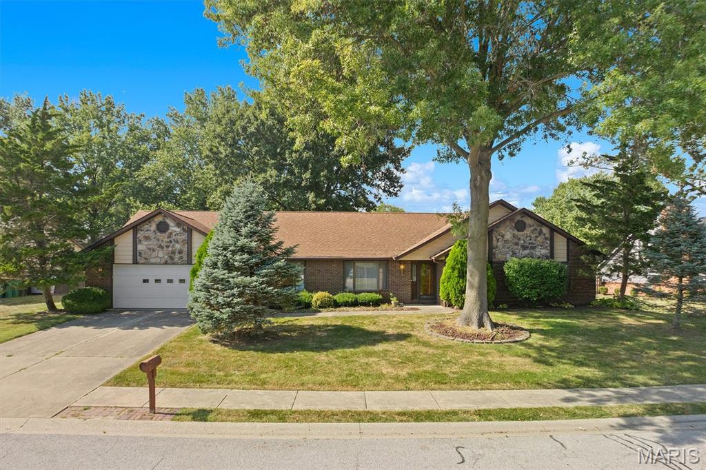 Photo of 1027 Shadow Ridge Crossing O'Fallon IL 62269