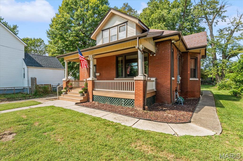 Photo of 603 Sycamore Street Belleville IL 62220